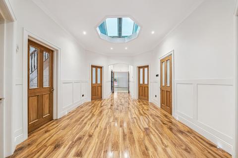undefined, Ayr Road, Newton Mearns, G77