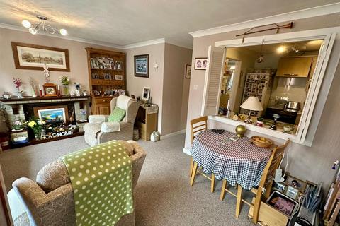 undefined, Queens Hill Gardens, Hereford