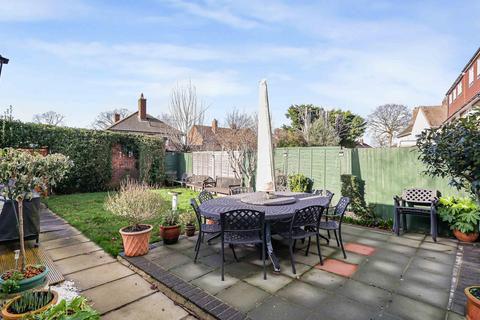 undefined, Birch Row, Bromley