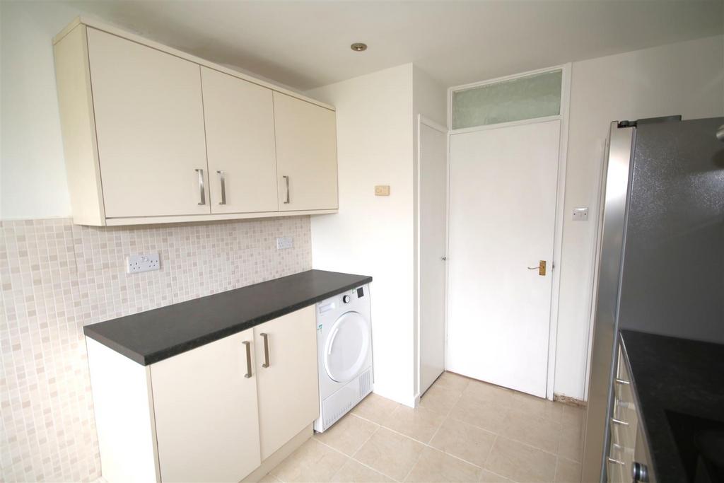 Kitchen c.JPG