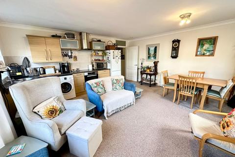 1 bedroom flat for sale, Woodfield Close, Ashtead, KT21