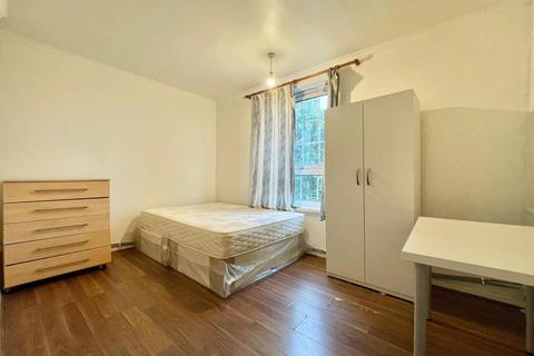 undefined, Cahir Street, London E14