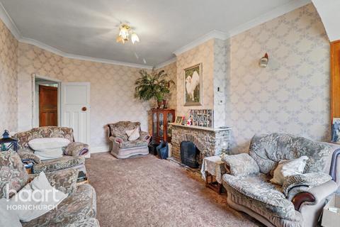 4 bedroom semi-detached bungalow for sale, Candover Road, Hornchurch
