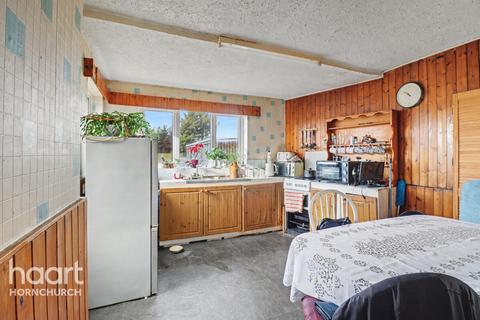 4 bedroom semi-detached bungalow for sale, Candover Road, Hornchurch