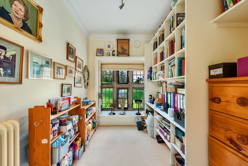 Office/bedroom 3