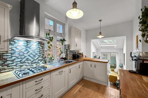 3 bedroom terraced house for sale, Oldfield Road, Altrincham