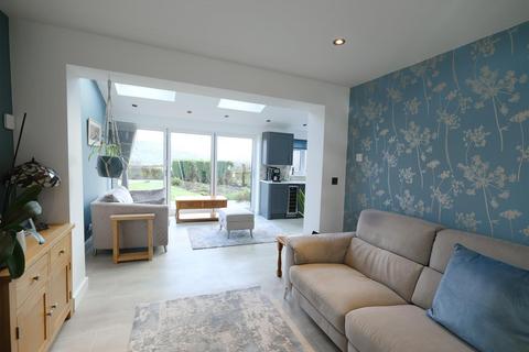 4 bedroom detached house for sale, The Heights, Holmfirth HD9