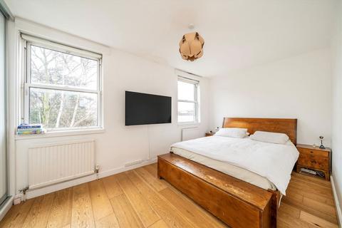 undefined, Christchurch Square, London E9