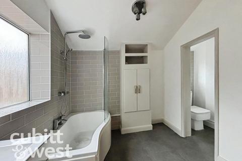 undefined, NO DEPOSIT OPTION-Reginald Road Southsea PO4