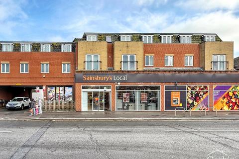 Wimborne Road, Bournemouth, BH9 2