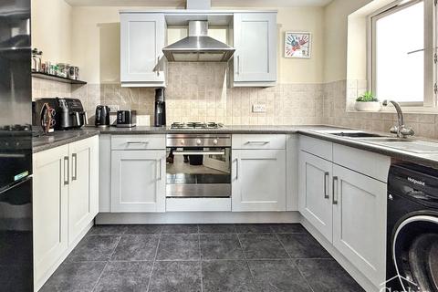 2 bedroom apartment for sale, Wimborne Road, Bournemouth, BH9 2