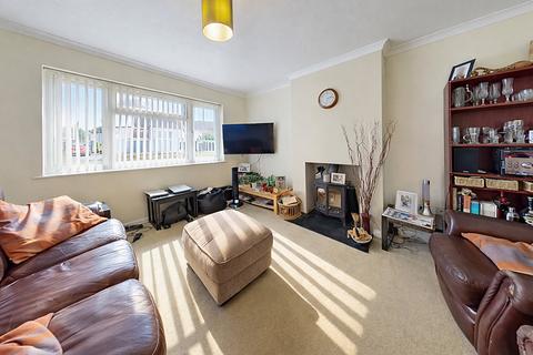 2 bedroom detached house for sale, Fernlea Avenue, Herne Bay, CT6 8UG