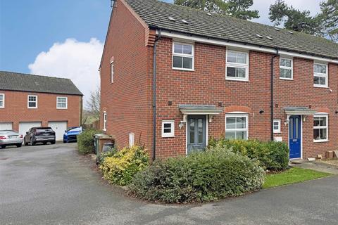 3 bedroom semi-detached house for sale, Hillside Gardens, Wittering