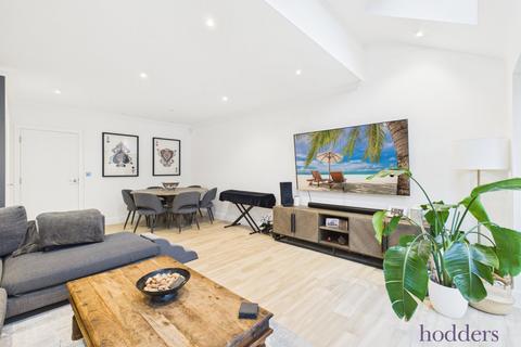 undefined, Ongar Hill, Addlestone, Surrey, KT15