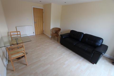 2 bedroom flat to rent, Greenside Street, Manchester