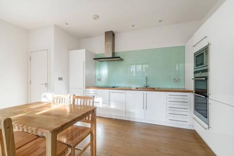 2 bedroom flat to rent, Palace Court, Notting Hill, London, W2