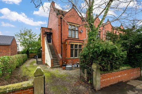 2 bedroom apartment for sale, Knutsford Road, Wilmslow