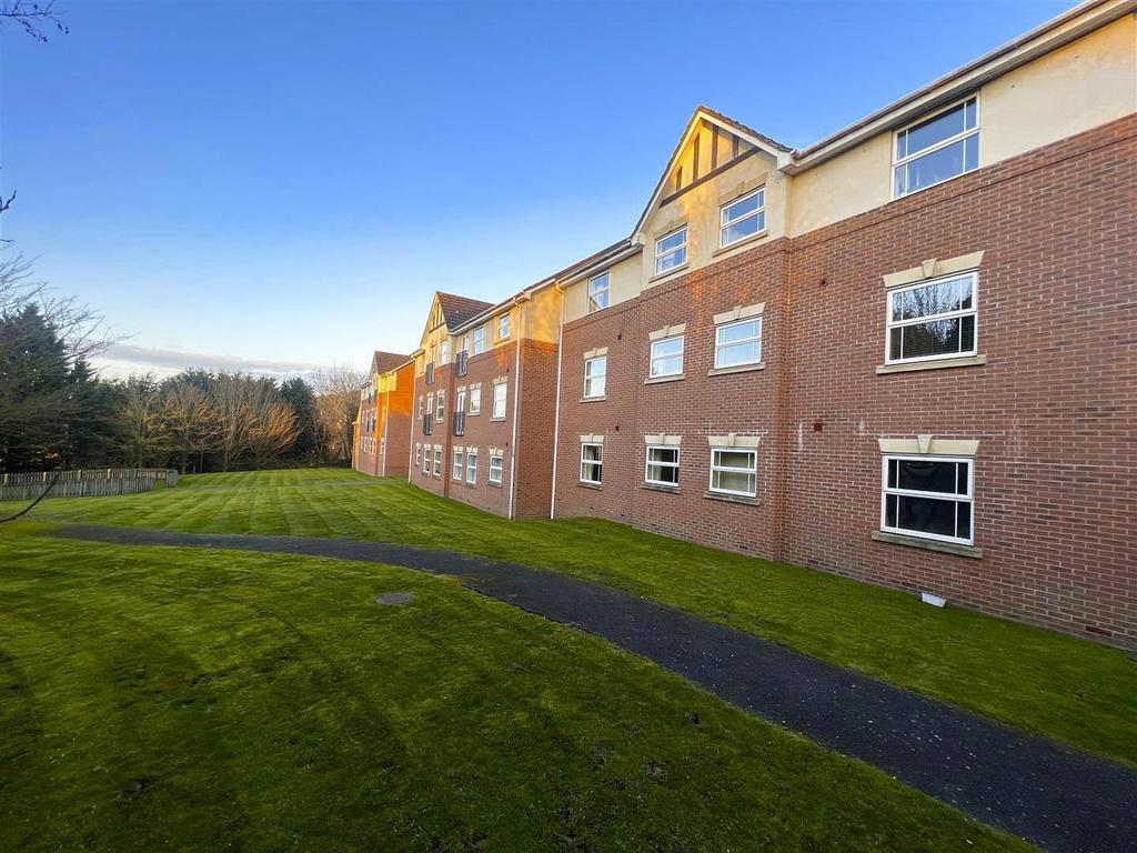 Newlands Close Hagley 1.jpg