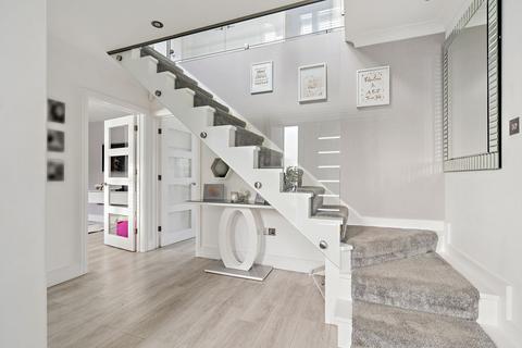 undefined, Chestnut Rise, Bushey, WD23