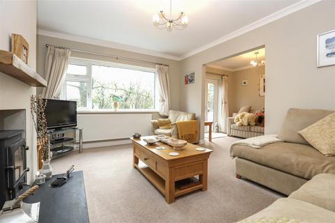 undefined, Wolfe Close, Cowbridge, Vale of Glamorgan, CF71 7AZ