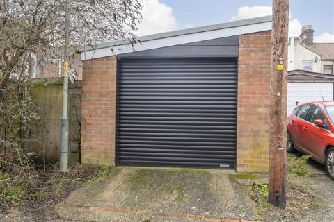 2 bedroom end of terrace house for sale, Beaconsfield Road, Norwich NR3