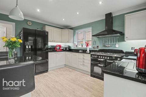 undefined, Hotham Close, Swanley