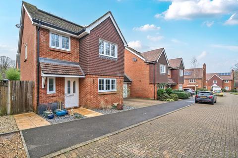 undefined, Field End, Billingshurst, RH14