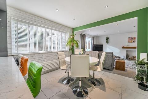 undefined, Little Fallow, Lychpit