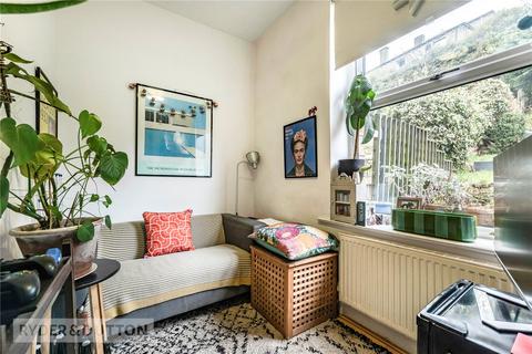 3 bedroom terraced house for sale, Thirstin Road, Honley, Holmfirth, West Yorkshire, HD9