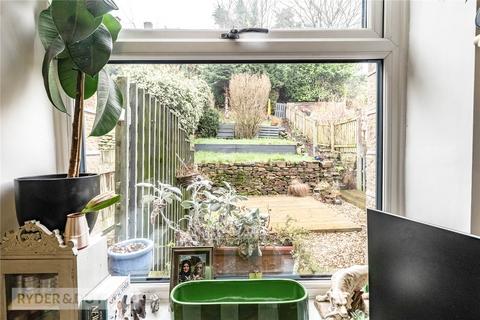 3 bedroom terraced house for sale, Thirstin Road, Honley, Holmfirth, West Yorkshire, HD9