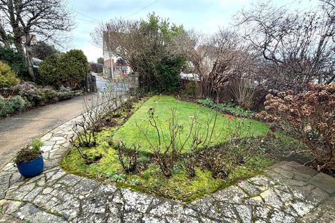 4 bedroom detached bungalow for sale, Nant Y Gamar Road, Craig y Don, Llandudno