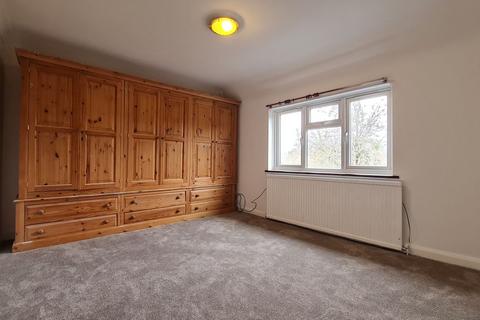 3 bedroom detached house to rent, Edgware Way, Edgware, HA8