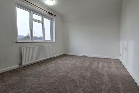 3 bedroom detached house to rent, Edgware Way, Edgware, HA8
