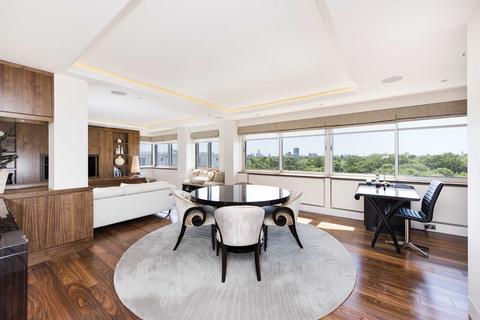 2 bedroom apartment for sale, Avenue Road, St John's Wood, London, NW8