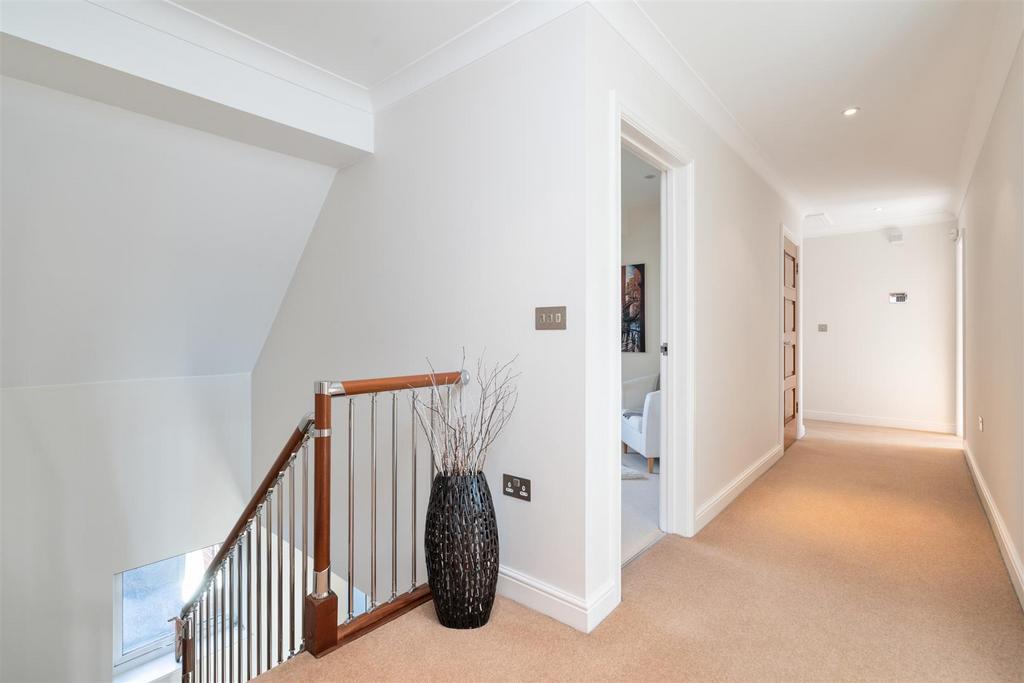 26 Jacobean Lane 14.jpg