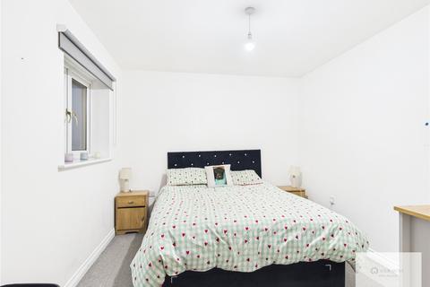 2 bedroom flat for sale, Bittern Close, Gateshead NE11