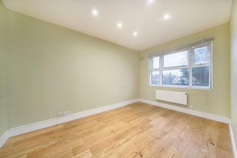 2 bedroom flat to rent, Taylor Close, Hounslow TW3