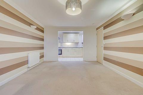 2 bedroom apartment for sale, Prince Avenue, Westcliff-on-sea, SS0