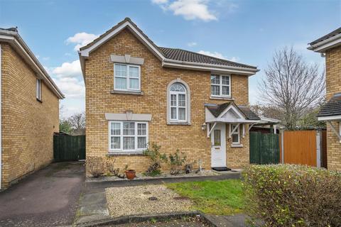 3 bedroom house for sale, Bryony Close, Bedford