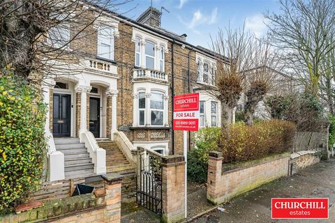 1 bedroom ground floor flat for sale, Hollybush Hill, Wanstead