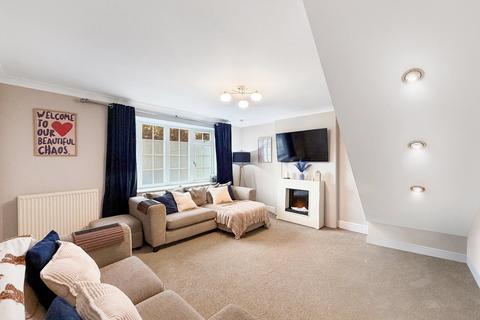 3 bedroom semi-detached house for sale, Coleness Road, Ipswich IP3