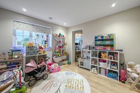 3 bedroom semi-detached house for sale, Coleness Road, Ipswich IP3