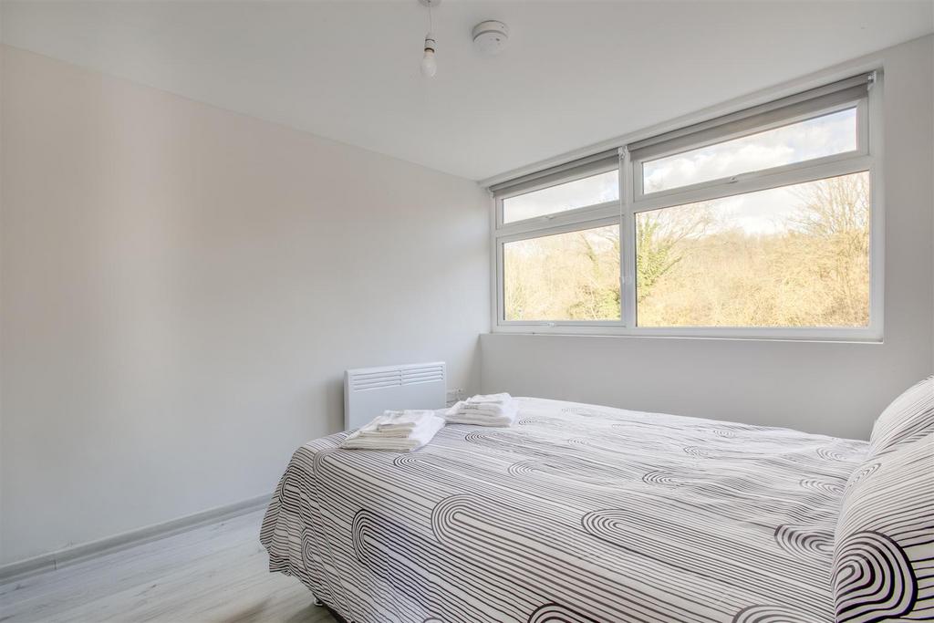 193 - 209 Chairborough Road, HP12 3 UL (2 BED)-12.j