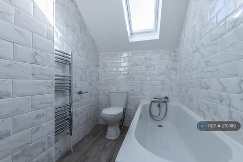 1 bedroom flat to rent, Christchurch Road, Bournemouth, BH7