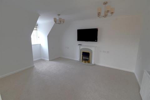 undefined, Daffodil Court, Newent