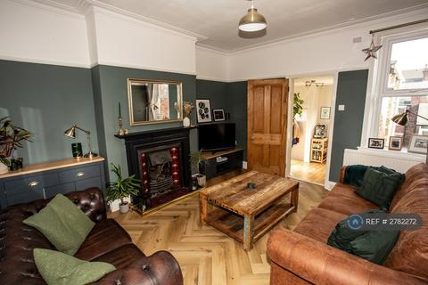 undefined, Heaton, Newcastle-Upon-Tyne, NE6