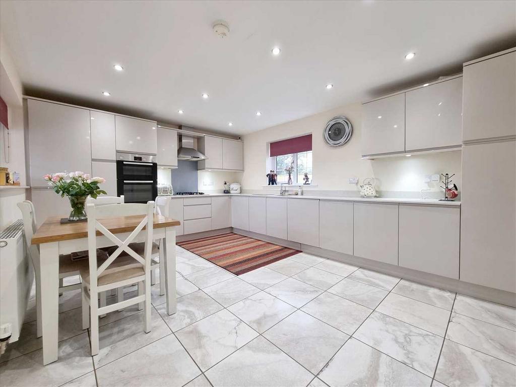 Kitchen: