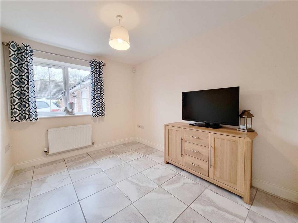 Bedroom 3: