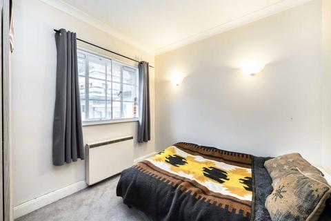 2 bedroom flat for sale, Belvedere Road, London SE1
