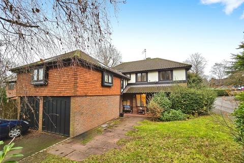 5 bedroom detached house to rent, The Burlings, Ascot, SL5